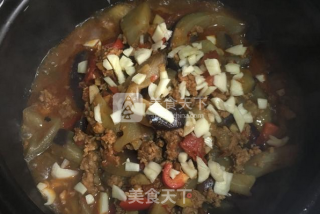 肉末茄子煲——教你茄子吸油少的秘诀，砂锅煲越放越入味？的做法步骤：12