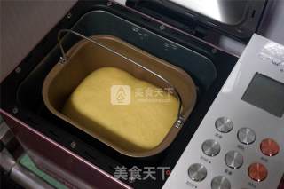 果酱夹心土司的做法步骤：3