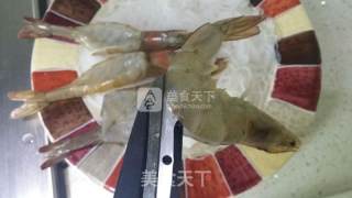 蒜蓉粉丝蒸大虾的做法步骤：4