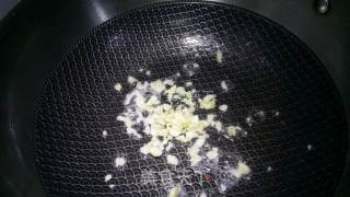 蒜蓉粉丝蒸大虾的做法步骤：13