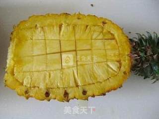 虾仁鸡蛋菠萝炒饭的做法步骤：1