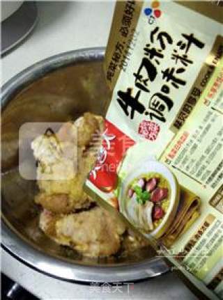 【吮指美味，追剧神器】咖喱鸡翅根的做法步骤：4
