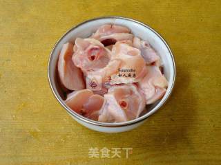 菠萝鸡的做法步骤：2
