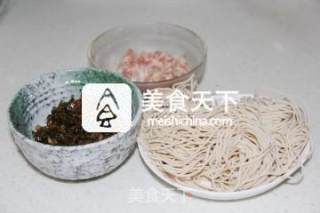 酸菜臊子面的做法步骤：1