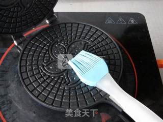 香酥葱油蛋卷的做法步骤：12