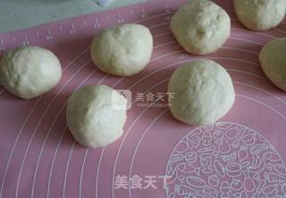 咸味肉松小餐包的做法步骤：3