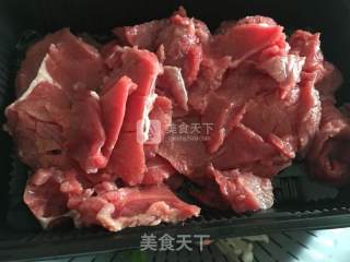水煮牛肉的做法步骤：1