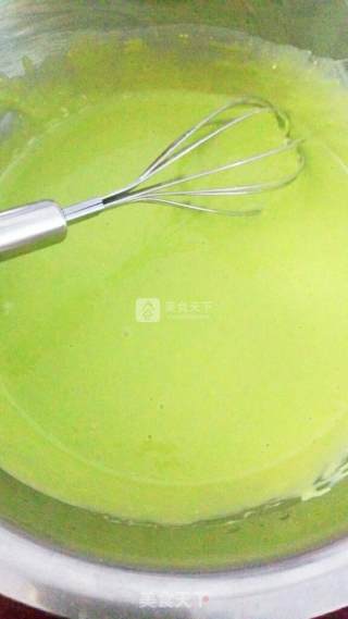 八寸菠菜戚风蛋糕的做法步骤：5