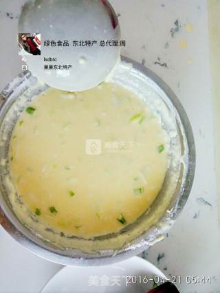 鸡蛋饼的做法步骤：1