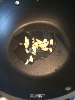 腊肉炒卷心菜的做法步骤：3