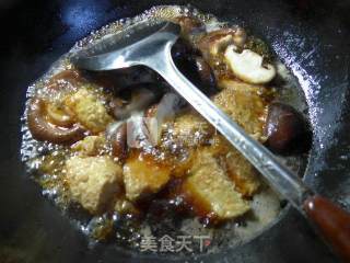 香菇烧鲜素鸡的做法步骤：9