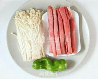 金针菇炒肥牛的做法步骤：1