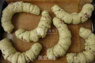 艾草红豆包的做法步骤：11