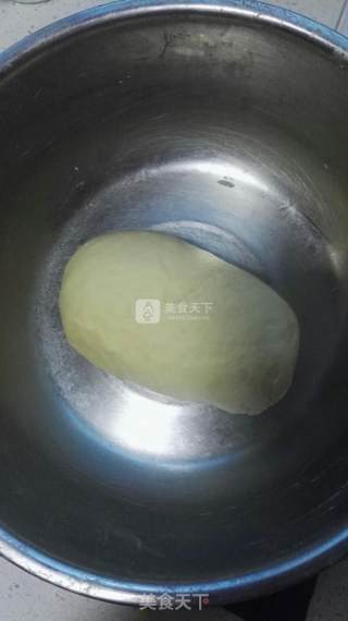 蔓越莓牛奶面包的做法步骤：2