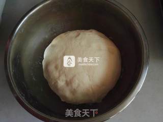 椒盐花卷的做法步骤：2