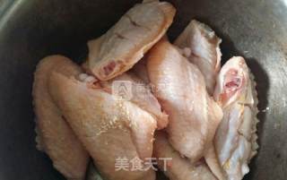糖醋姜汁鸡翅的做法步骤：2
