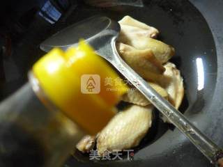 酸菜烧中翅的做法步骤：4