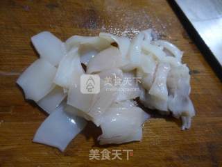 笋干菜鱿鱼炒土豆的做法步骤：3