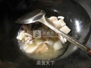 笋干菜鱿鱼炒土豆的做法步骤：5