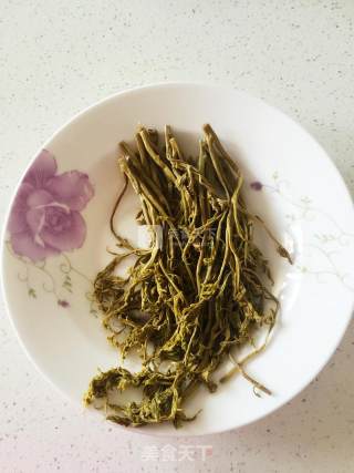 凉拌木兰牙（木乃牙）的做法步骤：1