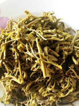 凉拌木兰牙（木乃牙）的做法步骤：2