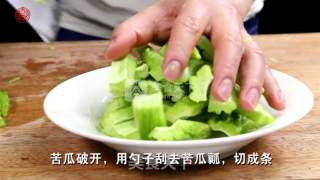 美味【冬瓜炒苦瓜】许多人不知的做法步骤：2