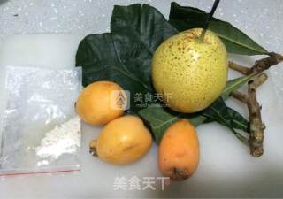 川贝枇杷炖雪梨的做法步骤：1