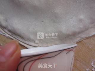 鲜鸡蛋韭菜盒子的做法步骤：7
