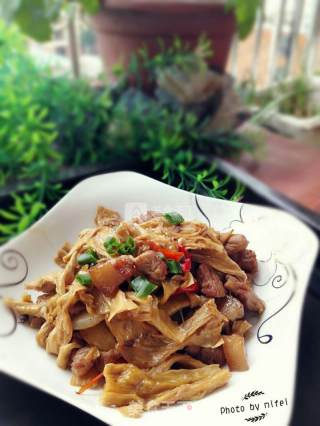 腐竹烧五花肉的做法步骤：9