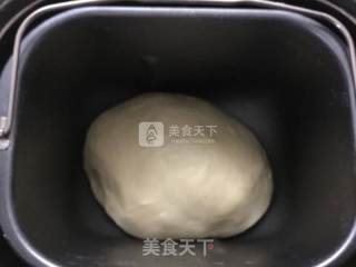 好吃的不要不要的豆沙三角包的做法步骤：1