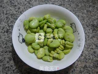 笋干菜蚕豆汤的做法步骤：2