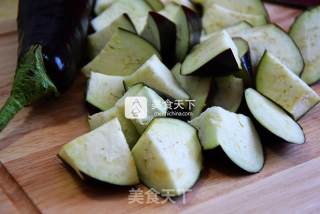 让米饭和茄子温柔缠绵【红烧茄子】的做法步骤：2
