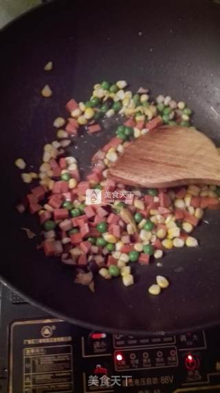 鸡粒炒饭的做法步骤：4