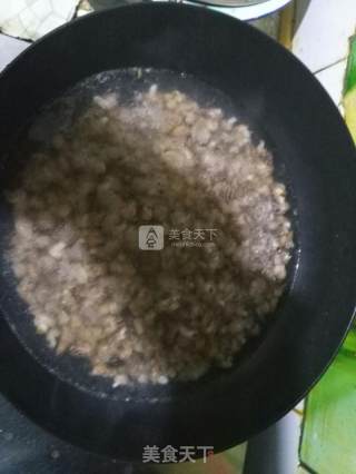 爆炒海螺丝的做法步骤：1