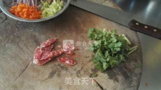 家常炒饭的做法步骤：1