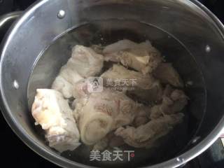 牛肉粉丝汤的做法步骤：5