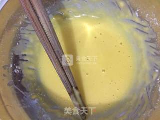 10分钟鸡蛋饼的做法步骤：1