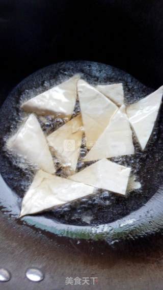 油炸豆腐角的做法步骤：2