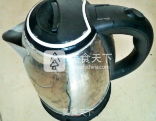 红糖冲蛋水的做法步骤：1
