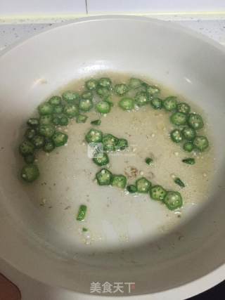 宝宝版秋葵炒蛋的做法步骤：6
