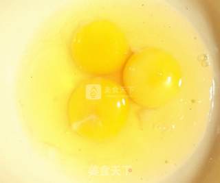 香椿蛋饼的做法步骤：2