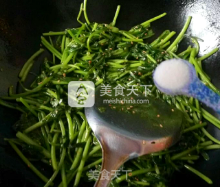 芝麻茼蒿的做法步骤：5