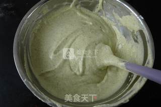 艾草戚风的做法步骤：11