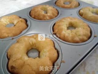 戚风甜甜圈的做法步骤：10