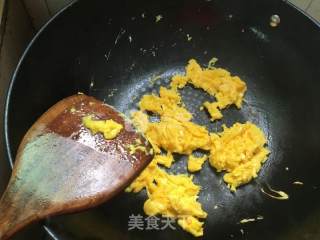 韭菜炒鸡蛋的做法步骤：3