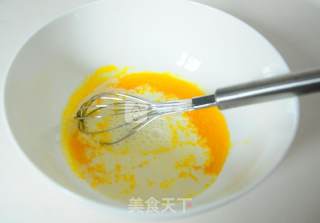 戚风栗蓉蛋糕卷的做法步骤：3