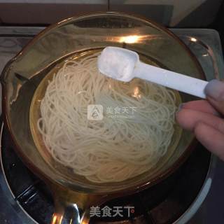 幸福牛肉酱面的做法步骤：4