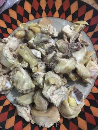 大盘鸡????的做法步骤：1