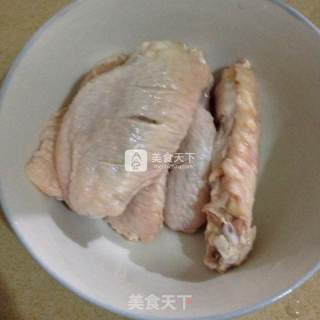 蜂蜜香辣鸡翅的做法步骤：2
