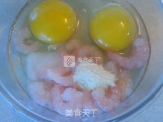 西葫芦滑蛋虾仁的做法步骤：1